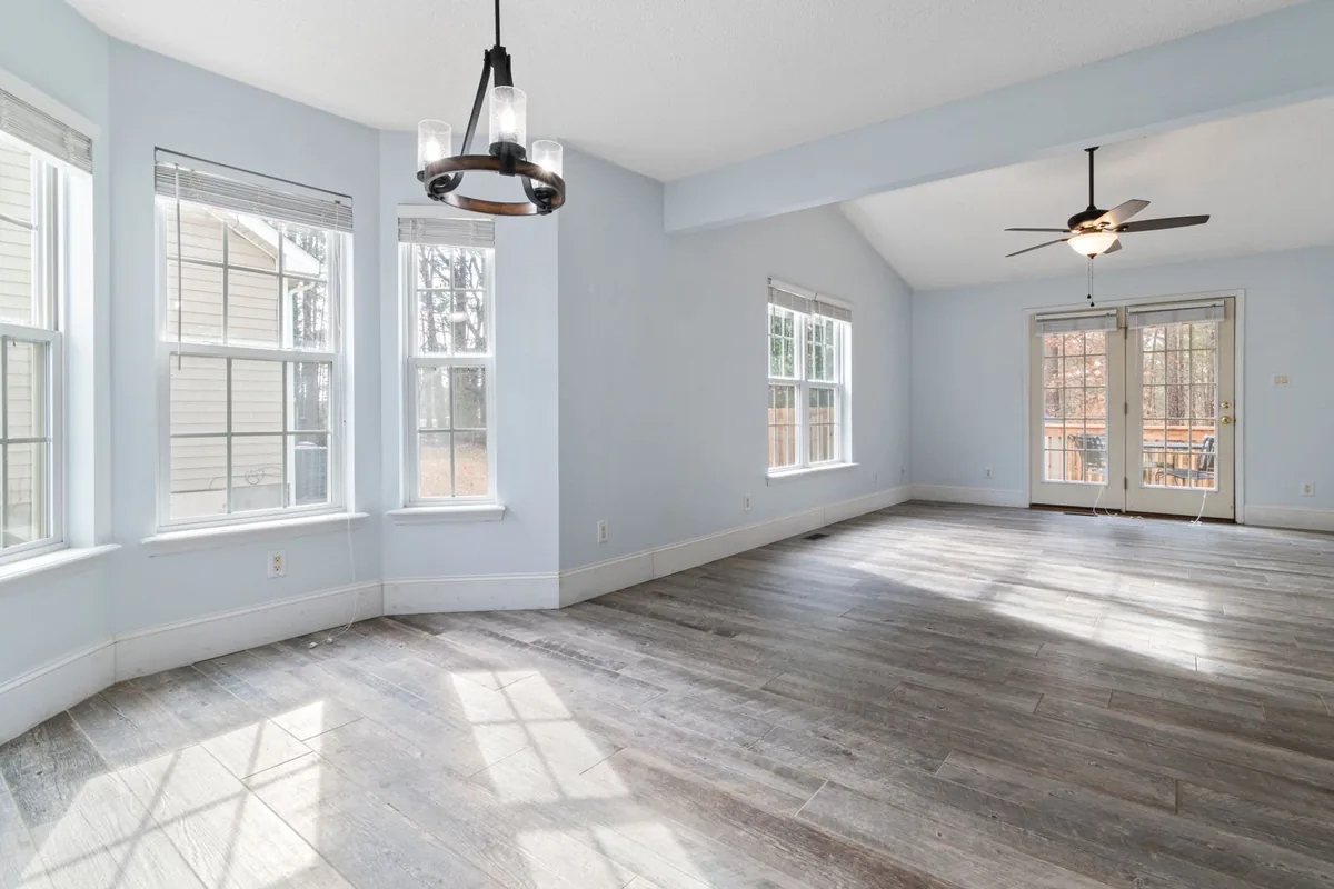 Clean, safe room after biohazard cleanup in Country Club Estates, GA